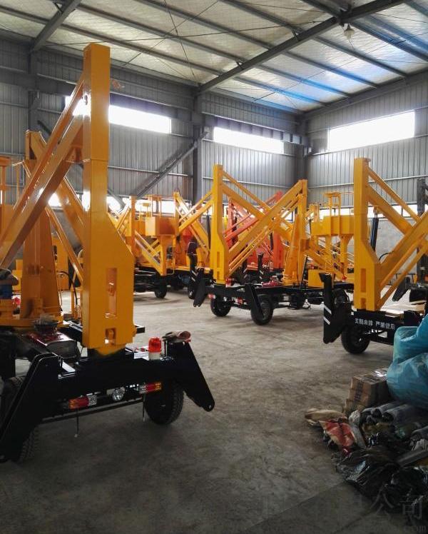 電動液壓曲臂式高空作業平臺 